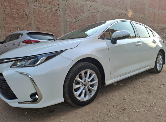 Rent a Toyota Corolla in Cairo at the best prices and services.