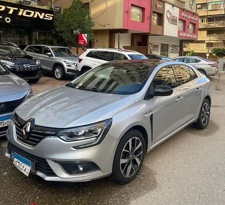 RENAULT MEGANE SIGNATURE