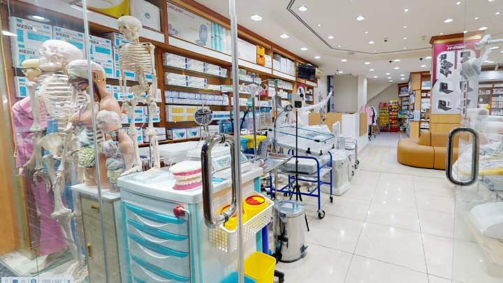 Searching for the Best Dental Instruments Suppliers in Dubai? Discover Medicaregt